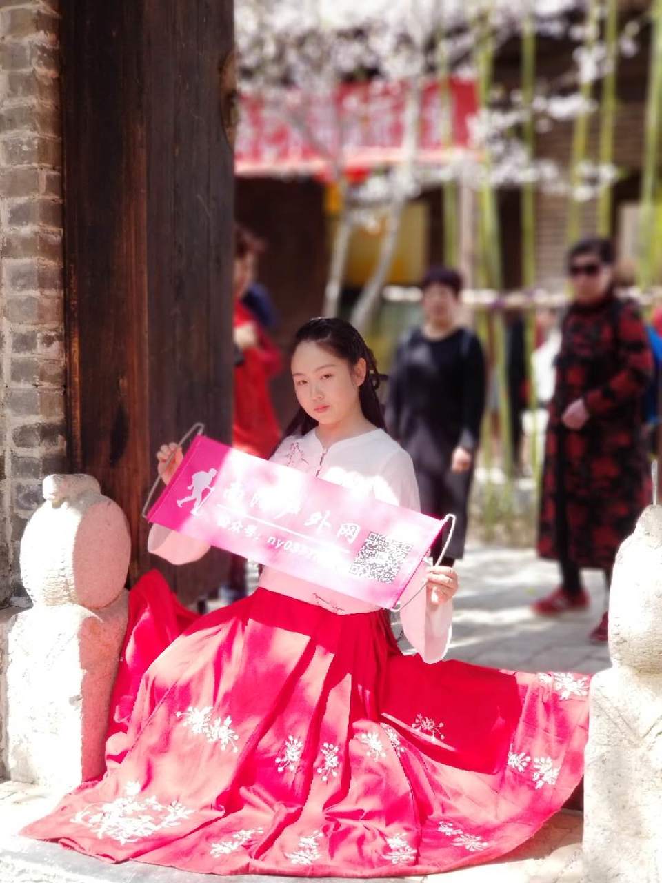 81NUxIKYGdHTl74hUw5BkR4W5jek0xYPQ1o8NGcQvWRlQSSNC6zdDBkgg_In_z5s