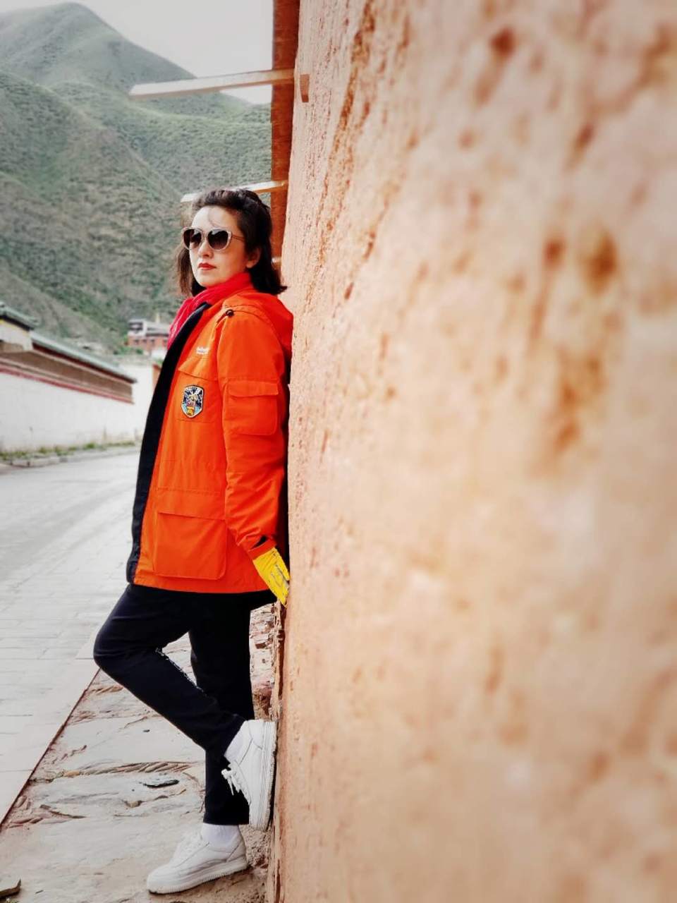 TRo3u_T6j97iZwQE_JSrsummmfFMbLgYrIoNJkBvc8Wc-URJb2fCfXH27NRSFBAw