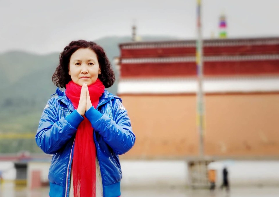 UgxIC3MxLwfhqHyzQyUjRLV1Q_vOzUoHrADITEPi58cqZwcNfvRHU5SWMiU-D8Be