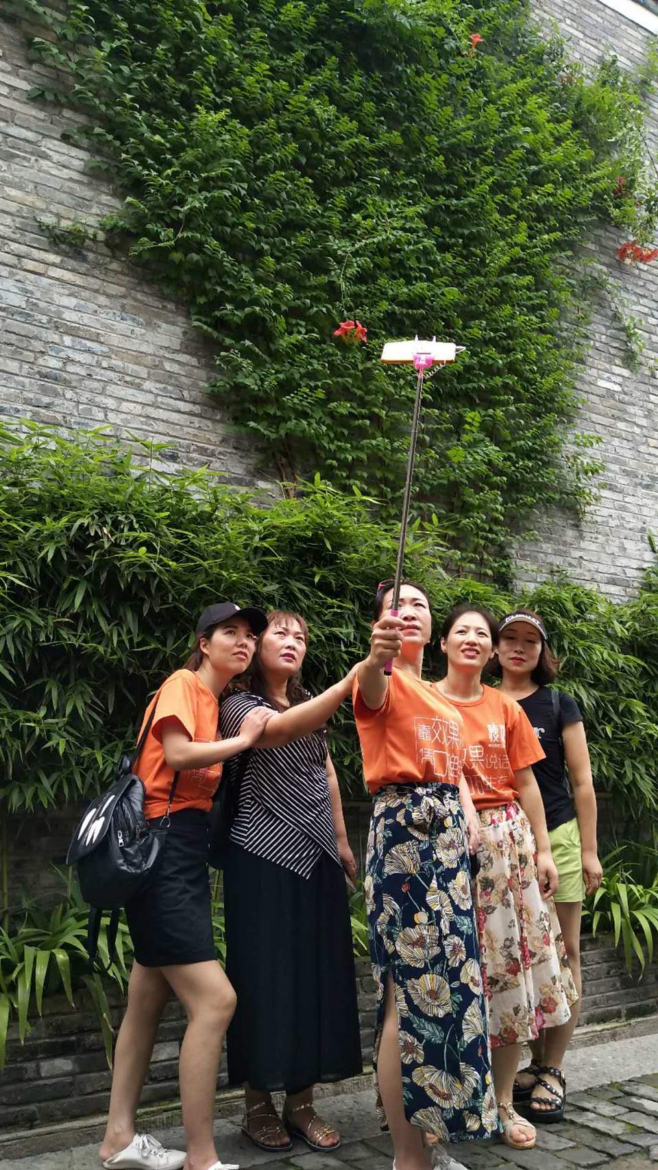 WNcA2k-rknTf5CgzpjT1UqlwCxawKZ-Q1ZXIFyx9SV8RlROUSvJdLtCpZHmzGPIx