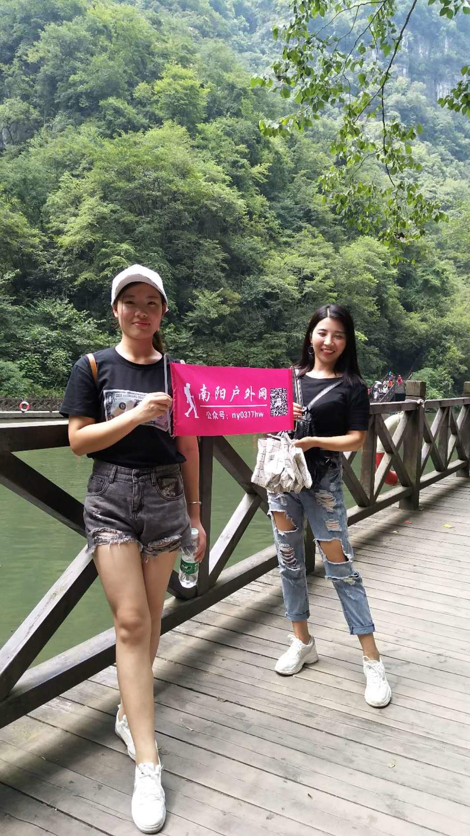 ps38IjTop-ES3bQVlWn14SzT21-o-Xqo8lqCA_uWUDNiQ__iUrOsff5juRgMaN3s