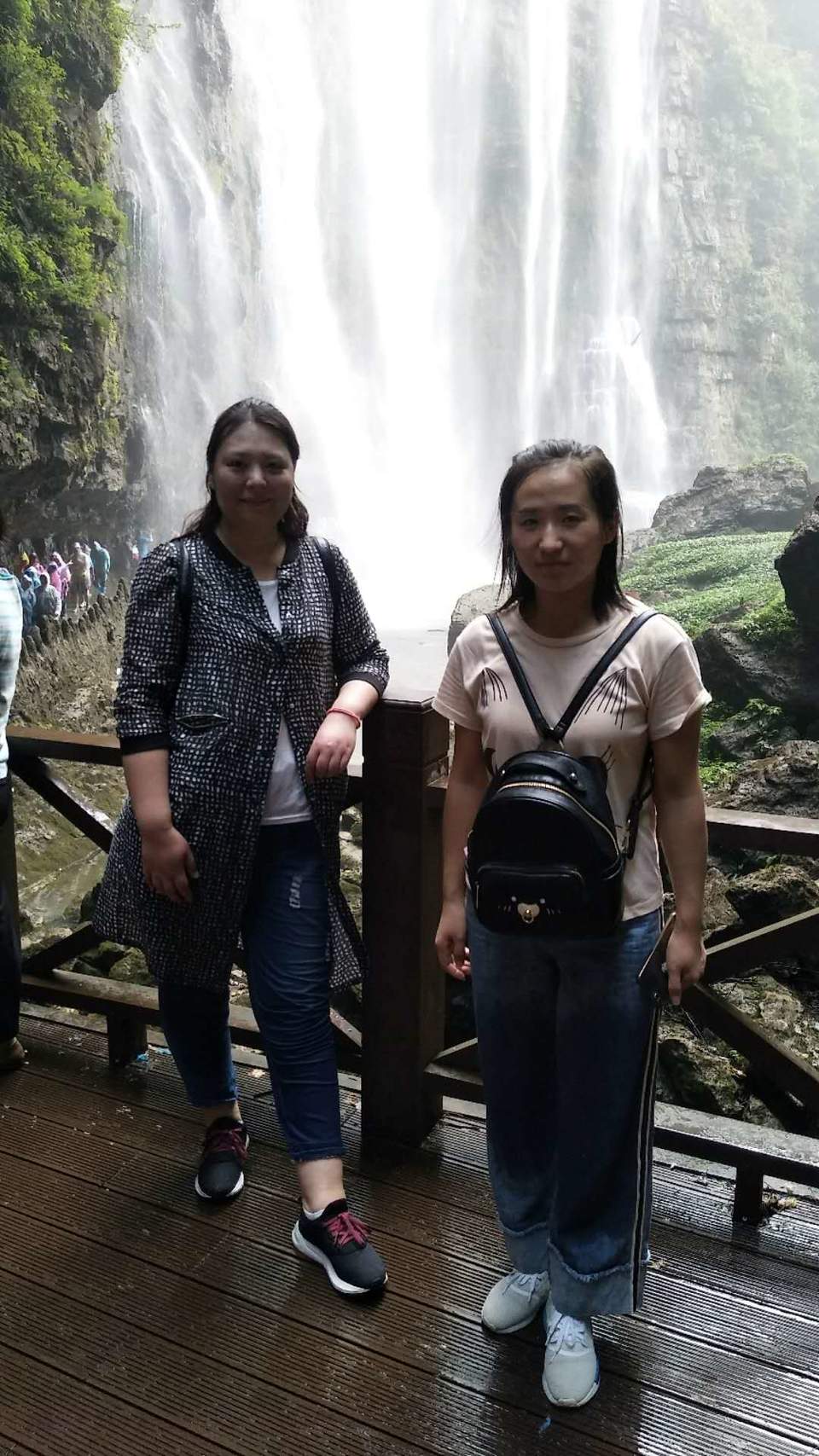 FmRmt-8tGb9OVyju_InyMZ-8q8W0eT7LNqu6kBYLQsaSG_NrP2OVZF-s1OrG42PW