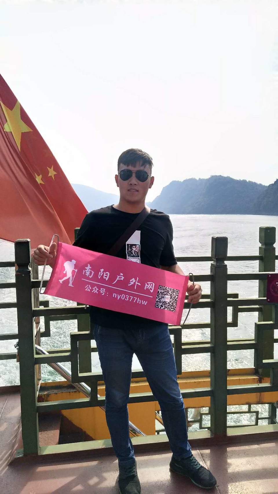 Ae5aEiIElJS_XHQkPjceubO8j1fHv12nAXWzYBCwGYnbDtz1UlJeQnJUBDphdpWm