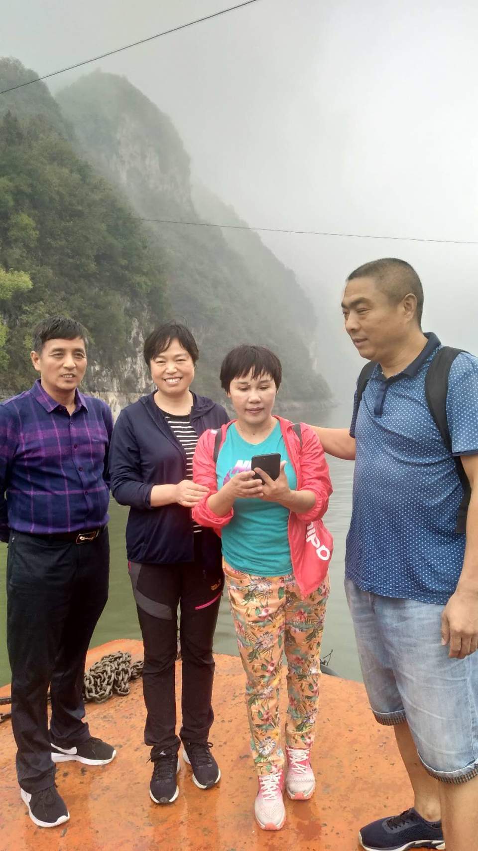 SNI2Pl3_-zbThgZyIcC_GNPwcLBzxubIef9pV3-lVNY0I2sM4cHK7eFyKNL20b_j