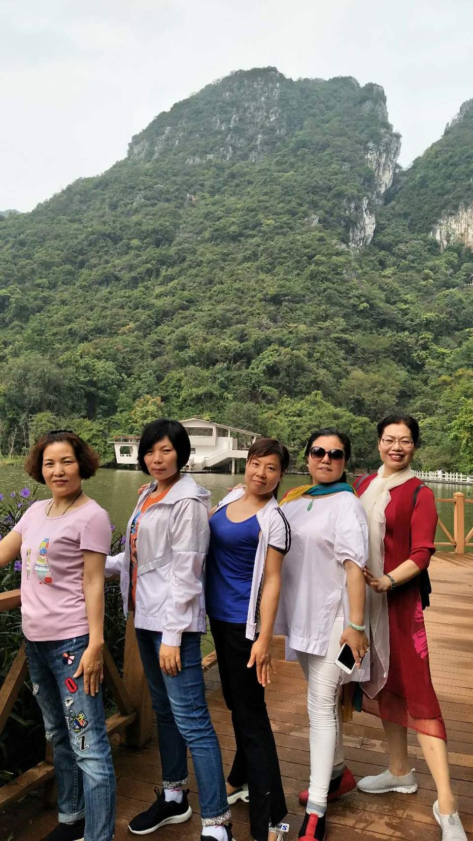 8Go-1Gonc5Olxuq-xEuUPgH4i7wtctXYNt1cxSQU-HrS8ukSHsFSto_R2gNNw7cQ