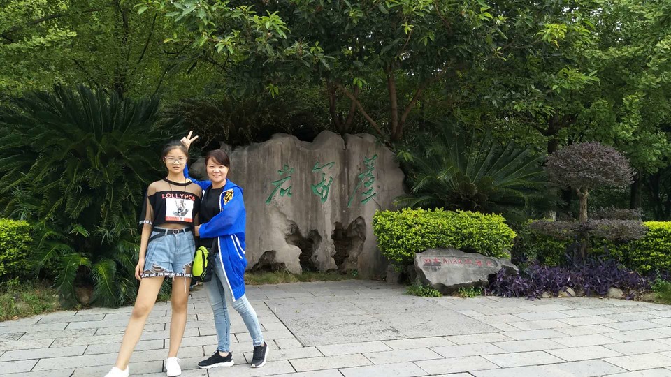 BNXCG1MoE0xXeZ1RtI9F_qp0Q4-RoPaTUvg1PpxAEraM-jYqRTG8j3WKi8ziRM5s