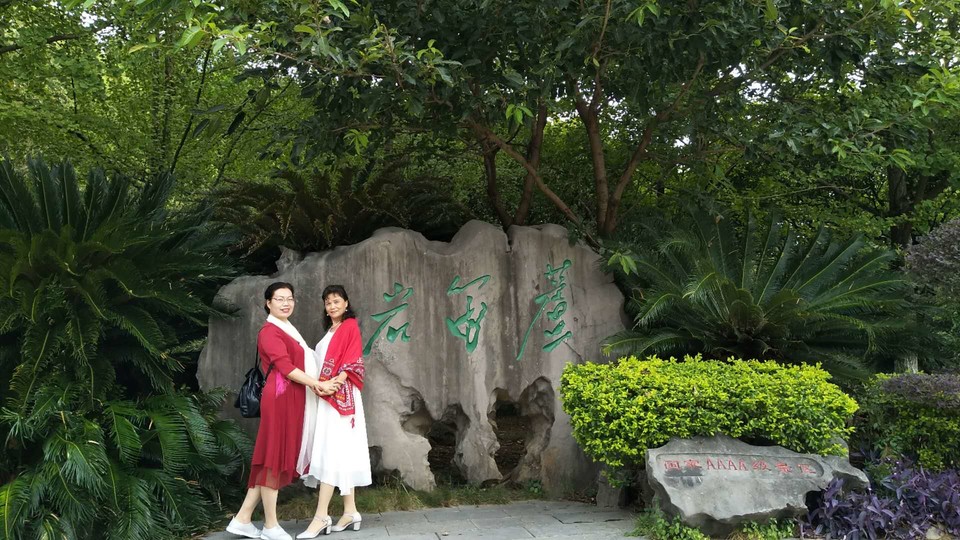 q4WW01h2hjSMg5CMEU1LrsbLNkvrhLU5hUifkxgRcyOWB5VvphbC2ixalra8_vm8