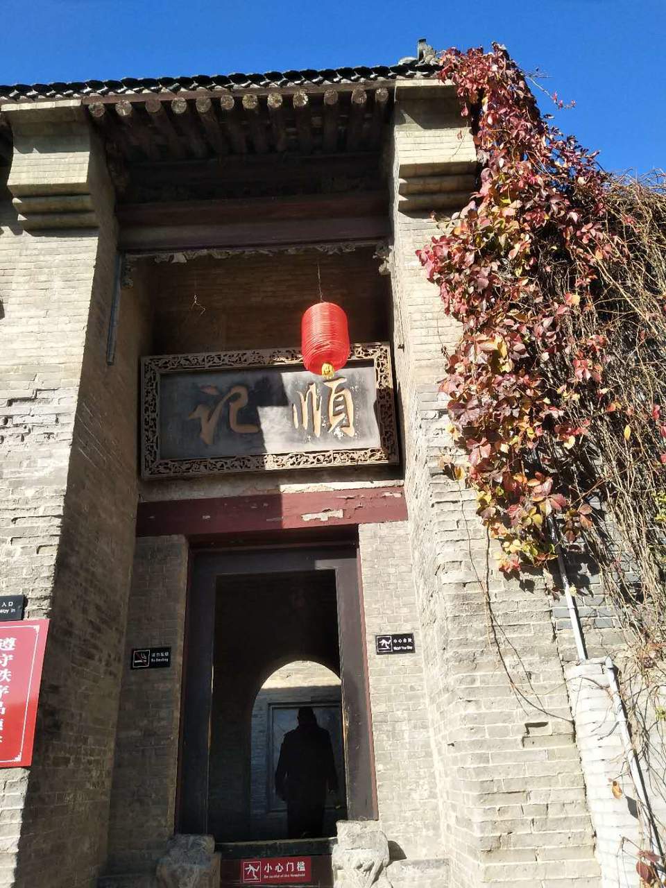 d3ioGBIm-ZPlFdnN_hqJ6FP29QucJFGMCjFOoxeyUiWTp89-Je5De8kROr7D5UPf