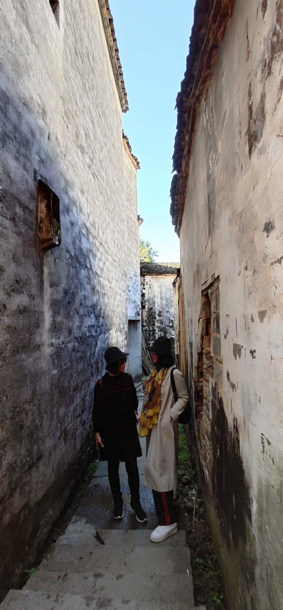 -jdQot5Bg5zelUoMSoh_oV1gEpBUR4y4YfRrUrDGARJVy9DKHGN4_zRfygbCUdlK