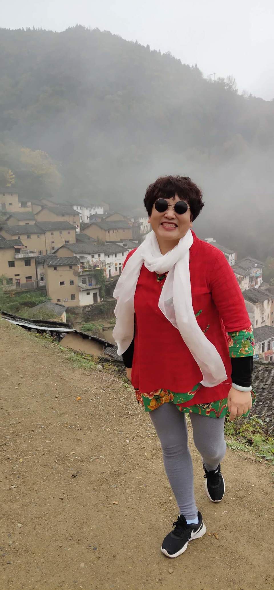 1MtI_B3r-yQ2CHrEKzXlzP1RonR1962VfY17OFCh1clwisFfTabWIpxlMeyoQeIg