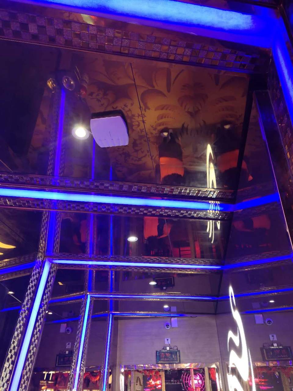 LD4KoYYOaMJ2BQochqEEVZ7LGca-ScUBFEzZBWt4SveUN315NEiPJuMlYElCpkTr