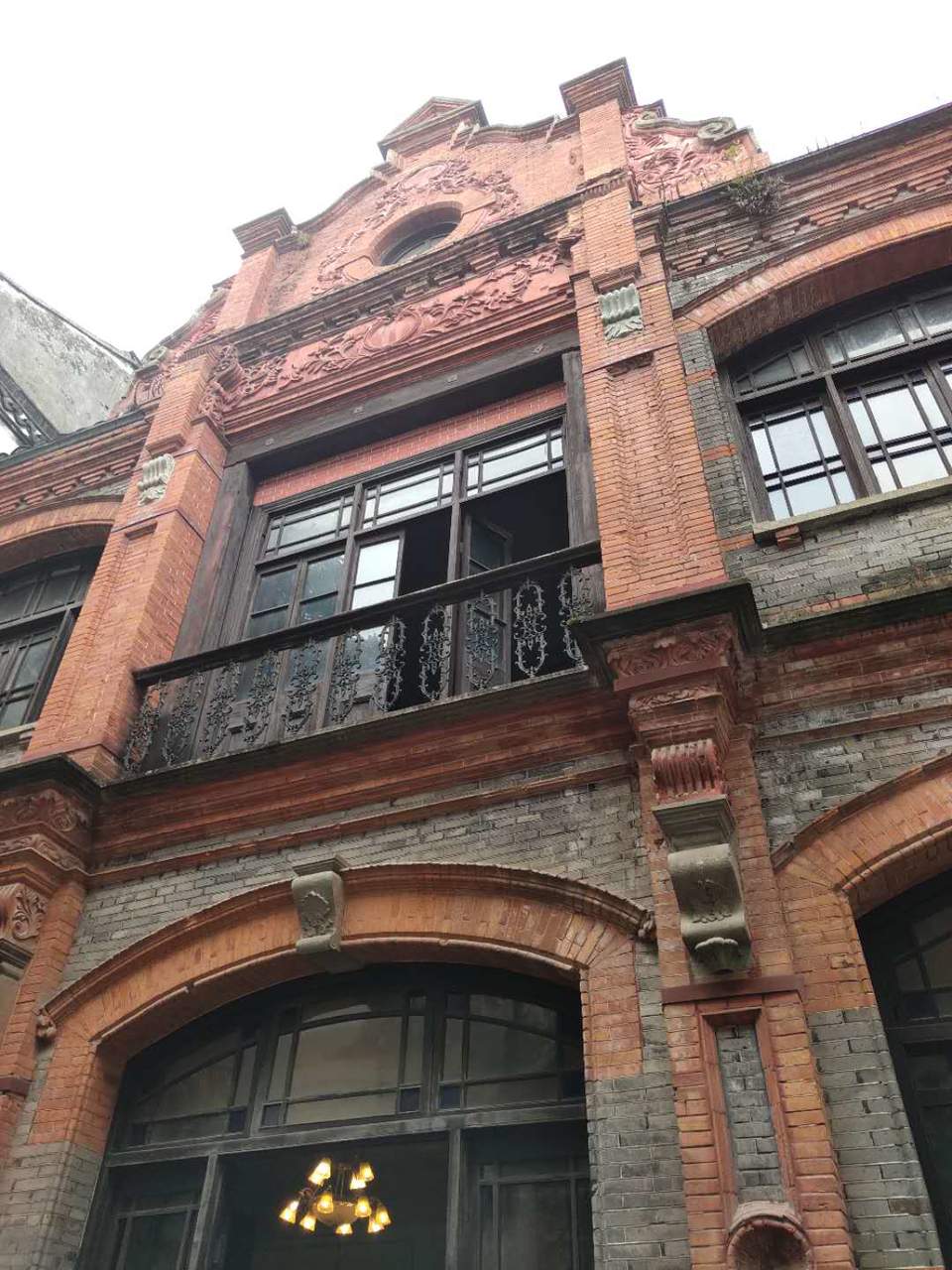 AiTg8-eu16R2FJmwtUSqA2FoKyVdomRXmhJkjUL8GXIdQoMp5GZGtYP0Fn9aRjxM