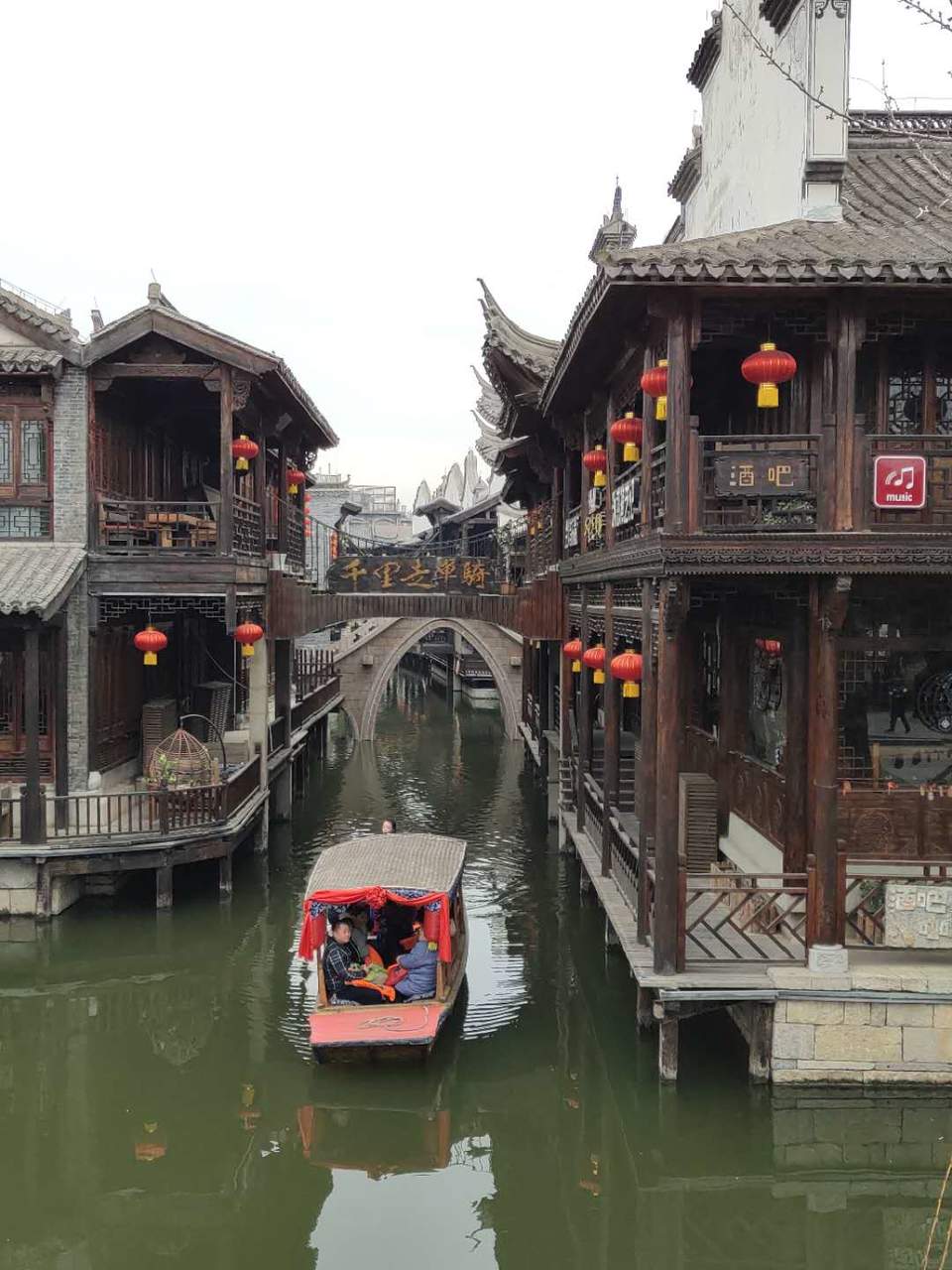 BhDOT0tHbSq5zZospbwLT18avCkeAUzr5Sx8UmH7iYzQT41WwM8v_vsM6Wf18vFA