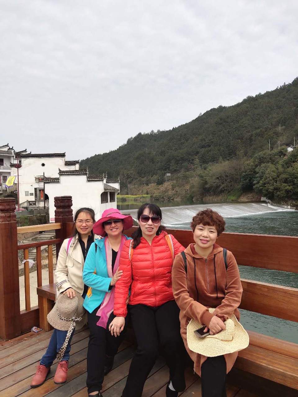 gKvk4iF8-RFAT_dTBvdDVo0zgKFrASNbUSz4dMjAKief-DpSTW_AW-7X5LpwSEr0