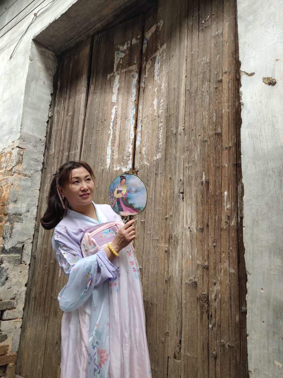 D5BSneeqinbqYdaA8pLkzbqCbOfZxJcqmAG_DzNeZJomIudAezR3JjA1KEFLWpb8