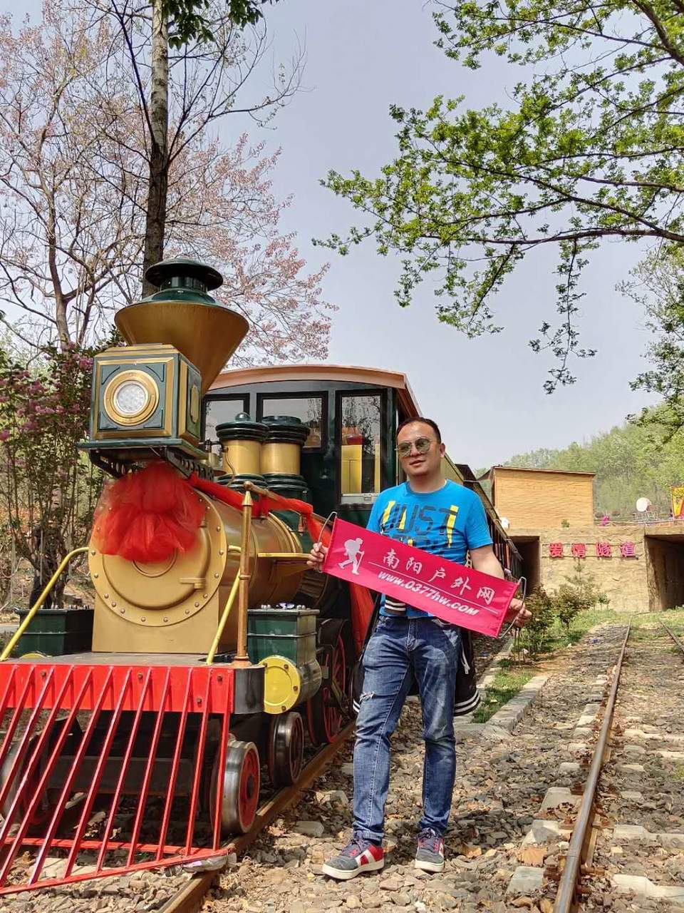 WH21uxA7_bwLoD8XRz_COyVwFPIePGzrXU0R5_nbXazTVIirOe2-73-hGAjpi64E