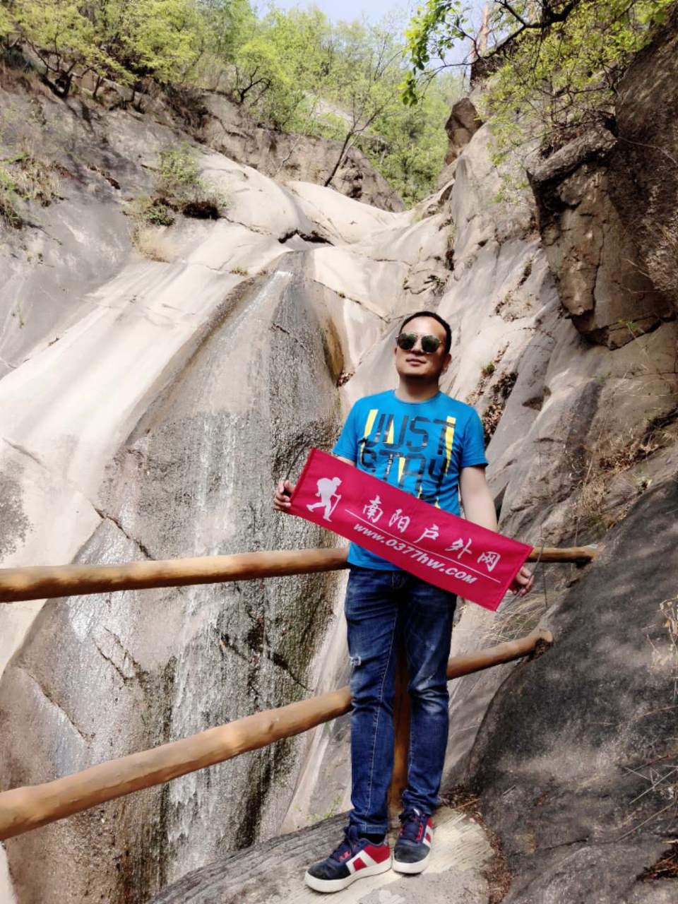 p5kKXnIU8LEgastXtb-aFh6OAd_Pwv3hh-_1UL2UM95cIxvPj5VDCAFy_VLexflb