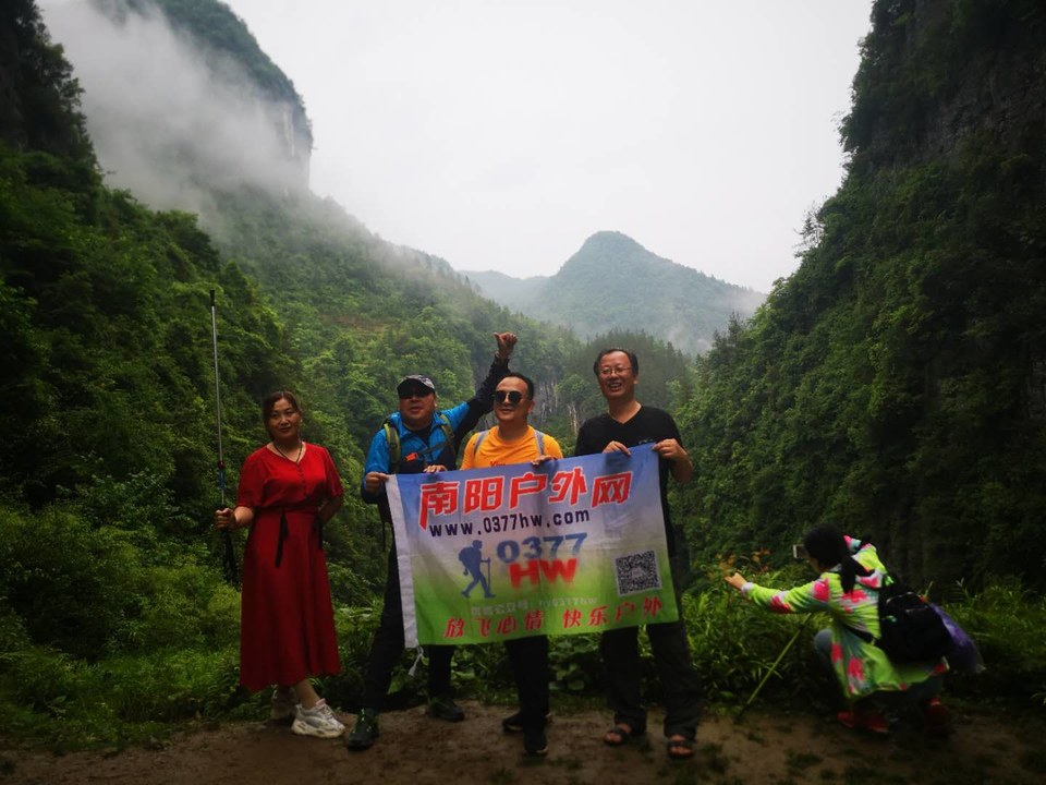 c-EPzy-3zpopPxJtHw-JxjBTXsrI__X4p5VbAGVlSUfuIC_76NuTh_VMeQvBurpw