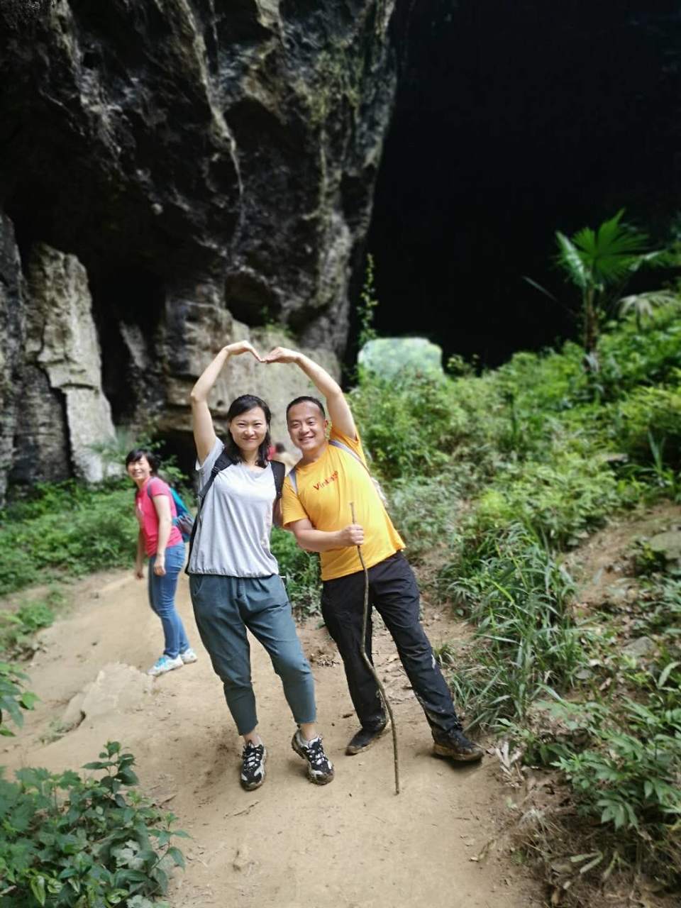 w7_5oqOOs-Airc52NQV9dJjWyHpdvVp1I4VIdUlh2VUE30hH9V54p_4OFAbLOtyU