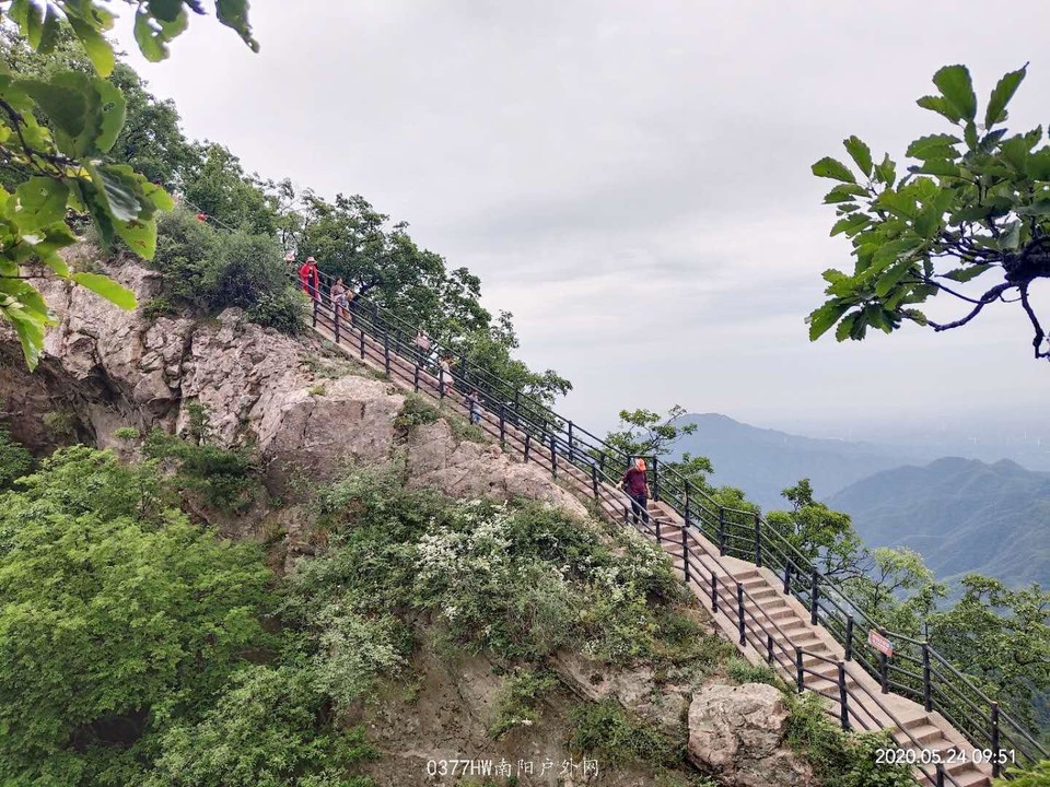 B1GBSX-F_NUm5MU_n8UQOOehUJ6urn_mVzf2JFxp1NKWYviJ5dZu2VO9ndRRyrUj