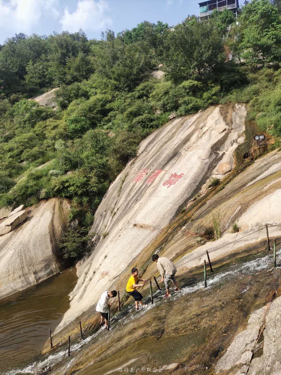 qrRWjtWT5Y3ZpLbauDEGeF6xduILI0jopl7_vKKsCZHOC4YuQbFrl8thf5IMUz9H