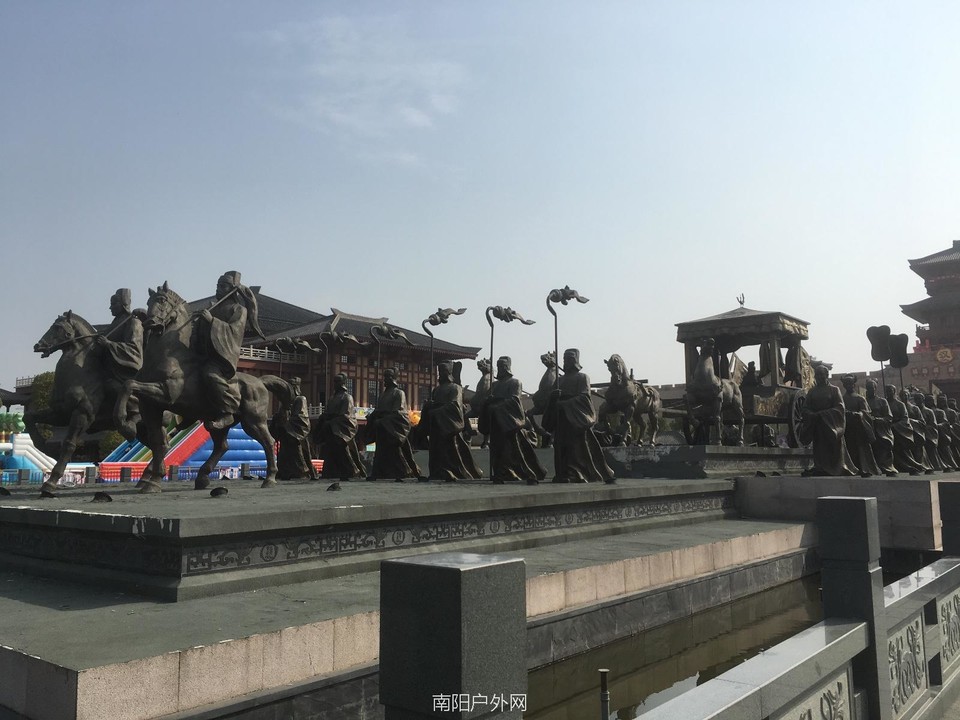 CB8ABACC-1ED1-42BB-922E-D9D45D9FF359