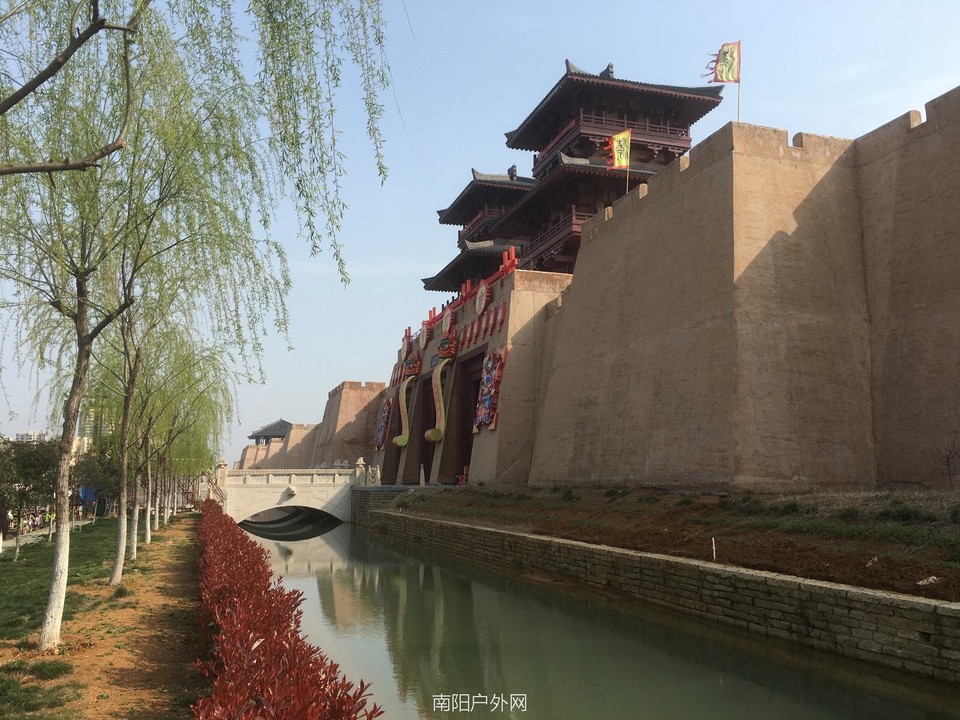 6BF498F5-7ABB-431B-AE7F-BFC532C73629