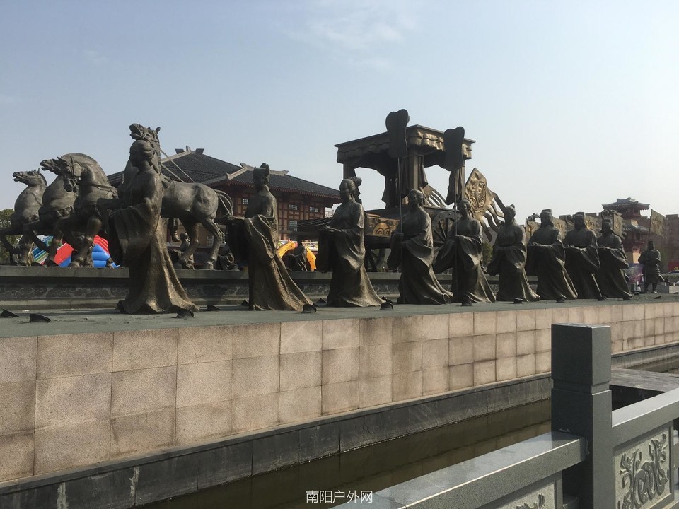 8B7D960A-4218-42EF-B3BD-87B0EC5C0590