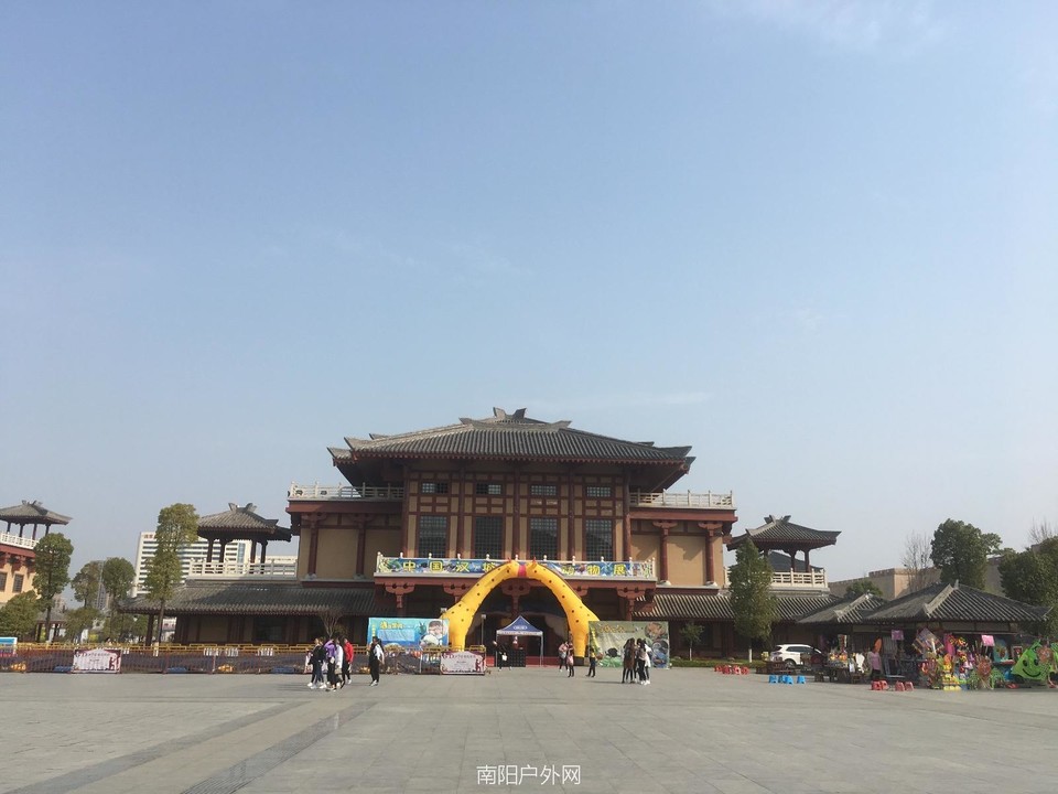 63F437B7-02B1-4E18-84CB-F38D41537049