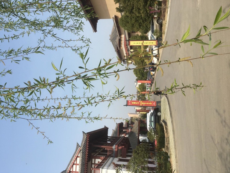 74311522-C4A9-482F-8C3E-AD3E9D21D8EC