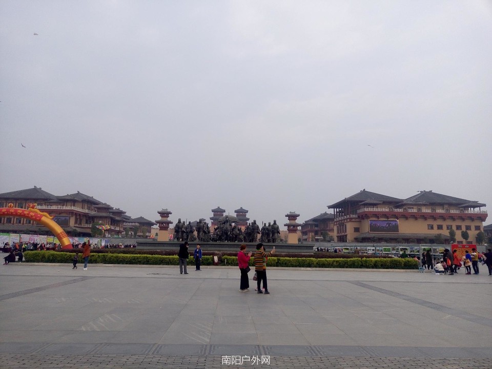 E9B77C9A-4148-406C-AB00-D2A8EDFA23B4