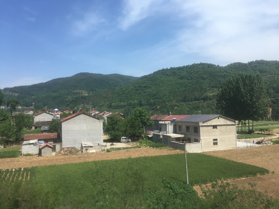 EA020D8F-303D-4515-8ACB-B5ED3043D7A8