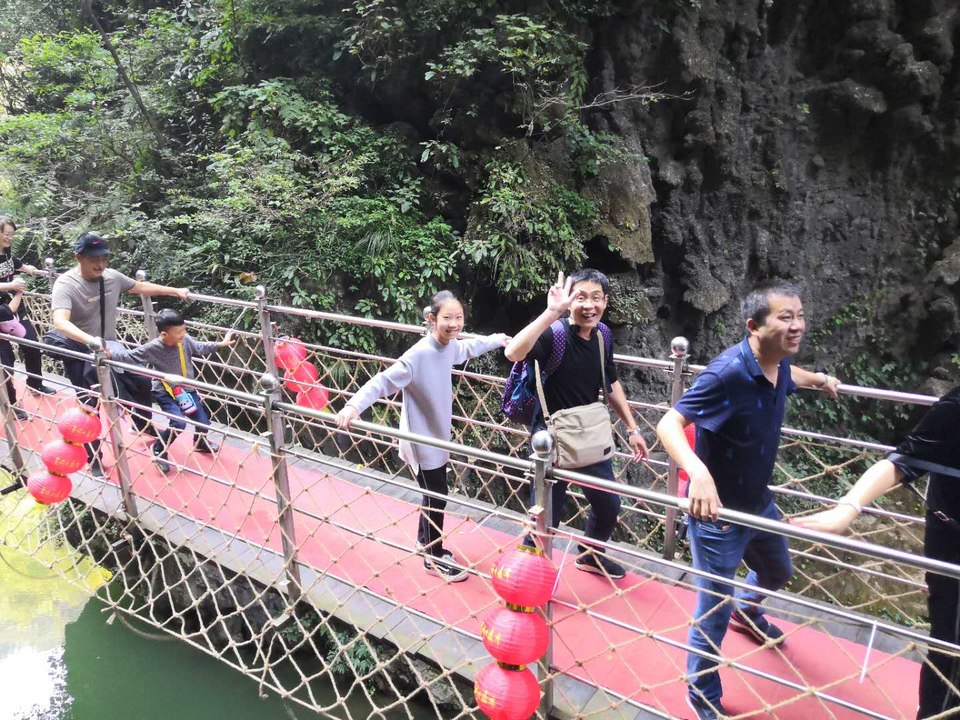 aqD1JzDJPZGYgMZYHumqE8VHLq-ciRRuNGh-N8rwQy6k0BV42Fci8hj0CHNGwweM