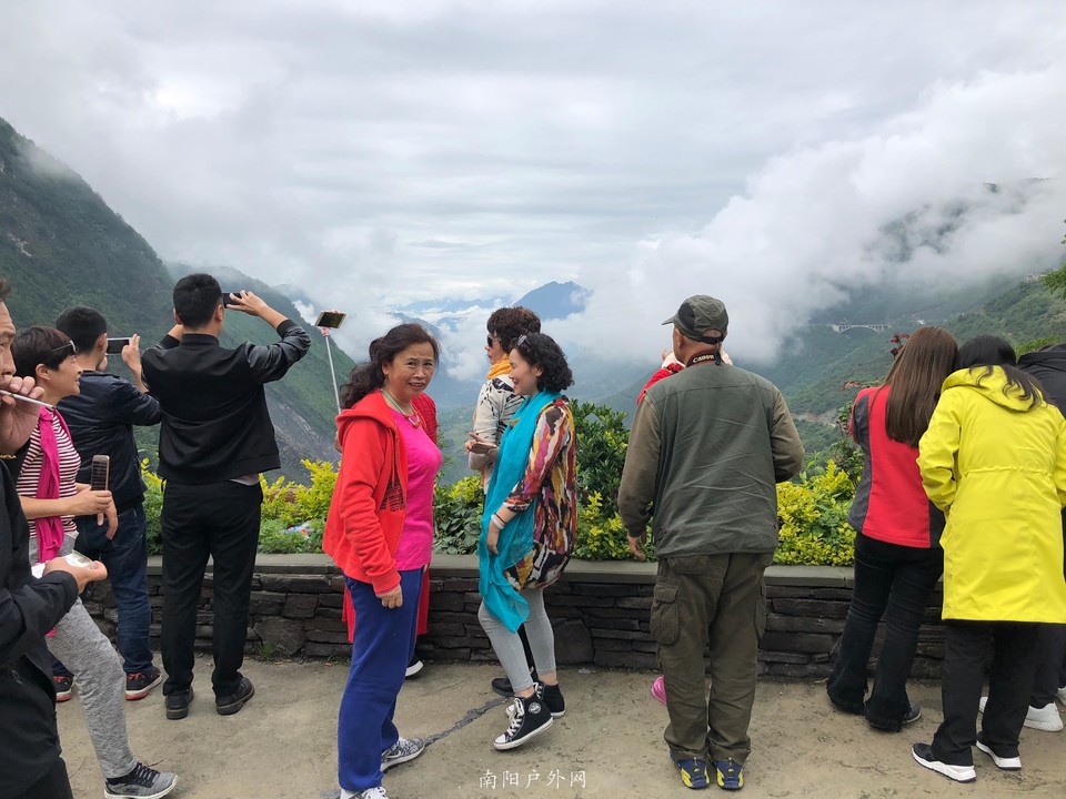 715C3E83-0B24-4A0B-BF8C-948B78C549D9