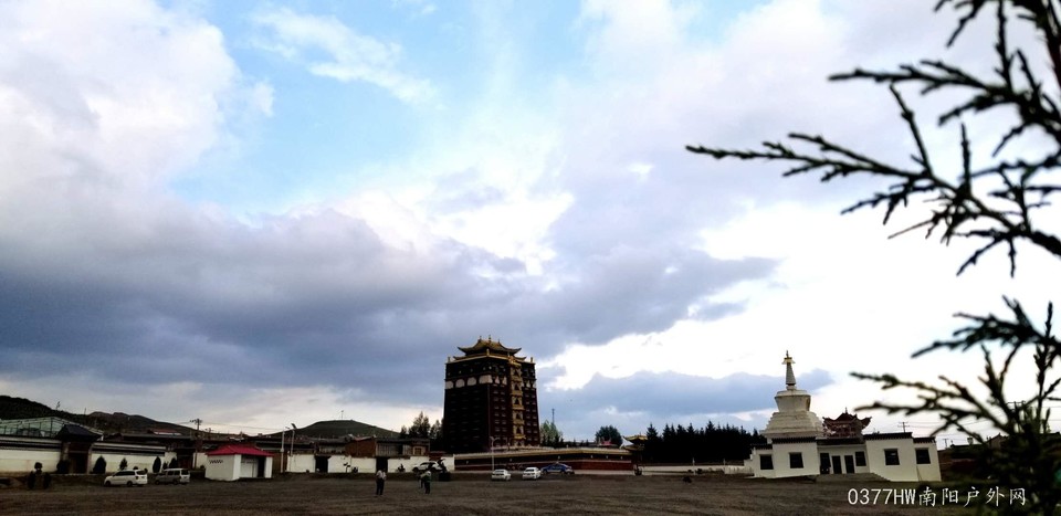 _HOBHIdwqOx9wUKXqg5_8q119CBXG6BVz2CJd_7gWiNus0O8pwYU41WYMTKxGFv4