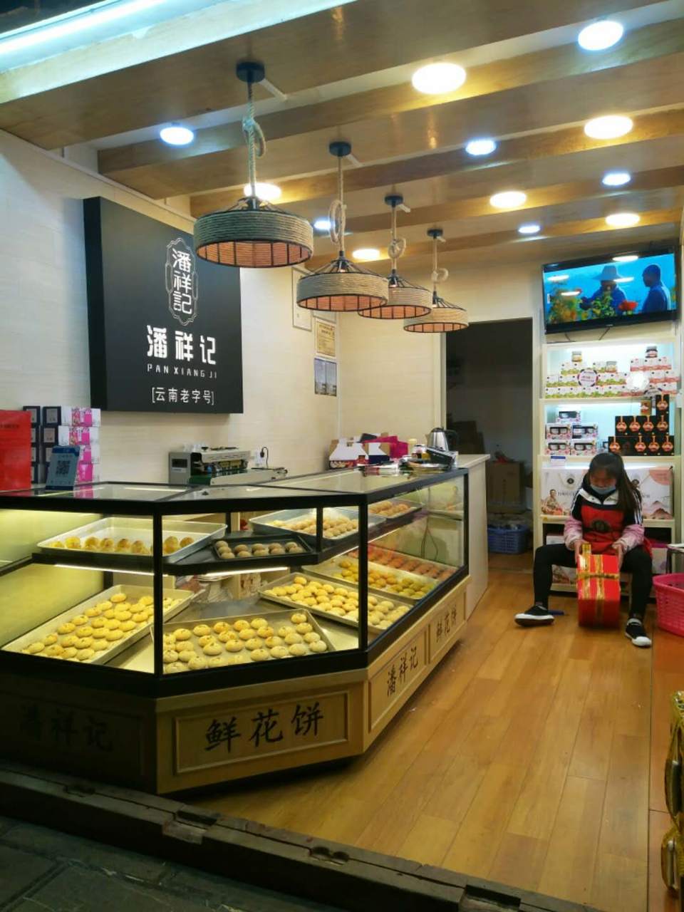 dbymO_xX3hb351B4DoEQ1AZ7gaTCeVUK2zlZLrk10-9yM_ywXM14YId8fo4dSjee