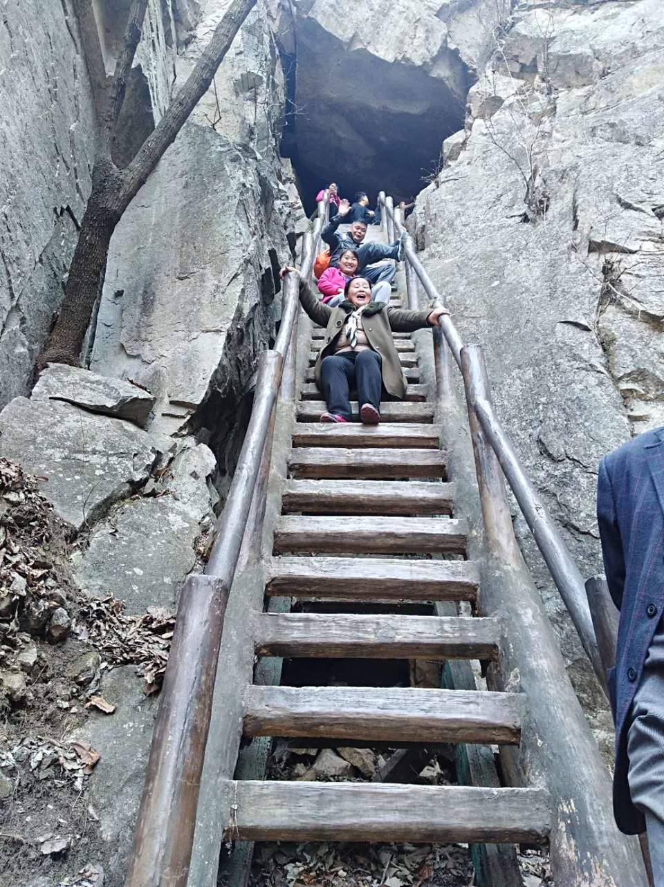 KVNh2JsQ-72HPYhPzdQTvcA-lQE0hZEkUI7Uicx1gvevPrf7aAvUxruljK9SGQRK