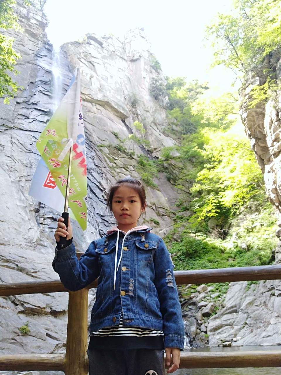 T15RJ2Vas2SCIgcixtOSZ-ZDXy_QrlcpotIKU2Vn5GoFXaV-RUluTbz82cEx7YnH