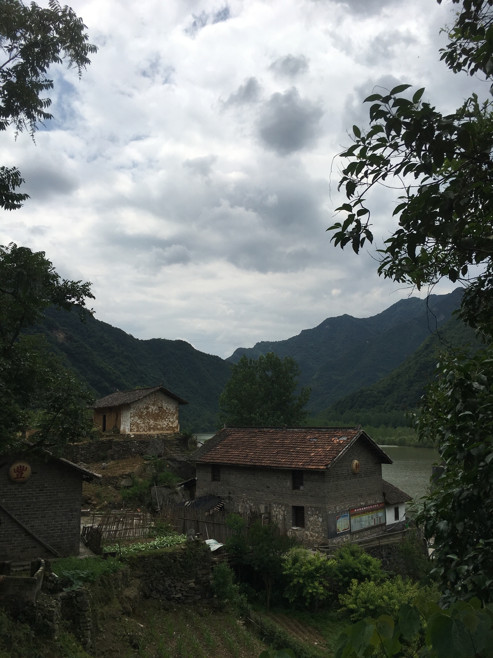 33C71F9F-998E-42A3-85CF-A6339A06AB7D