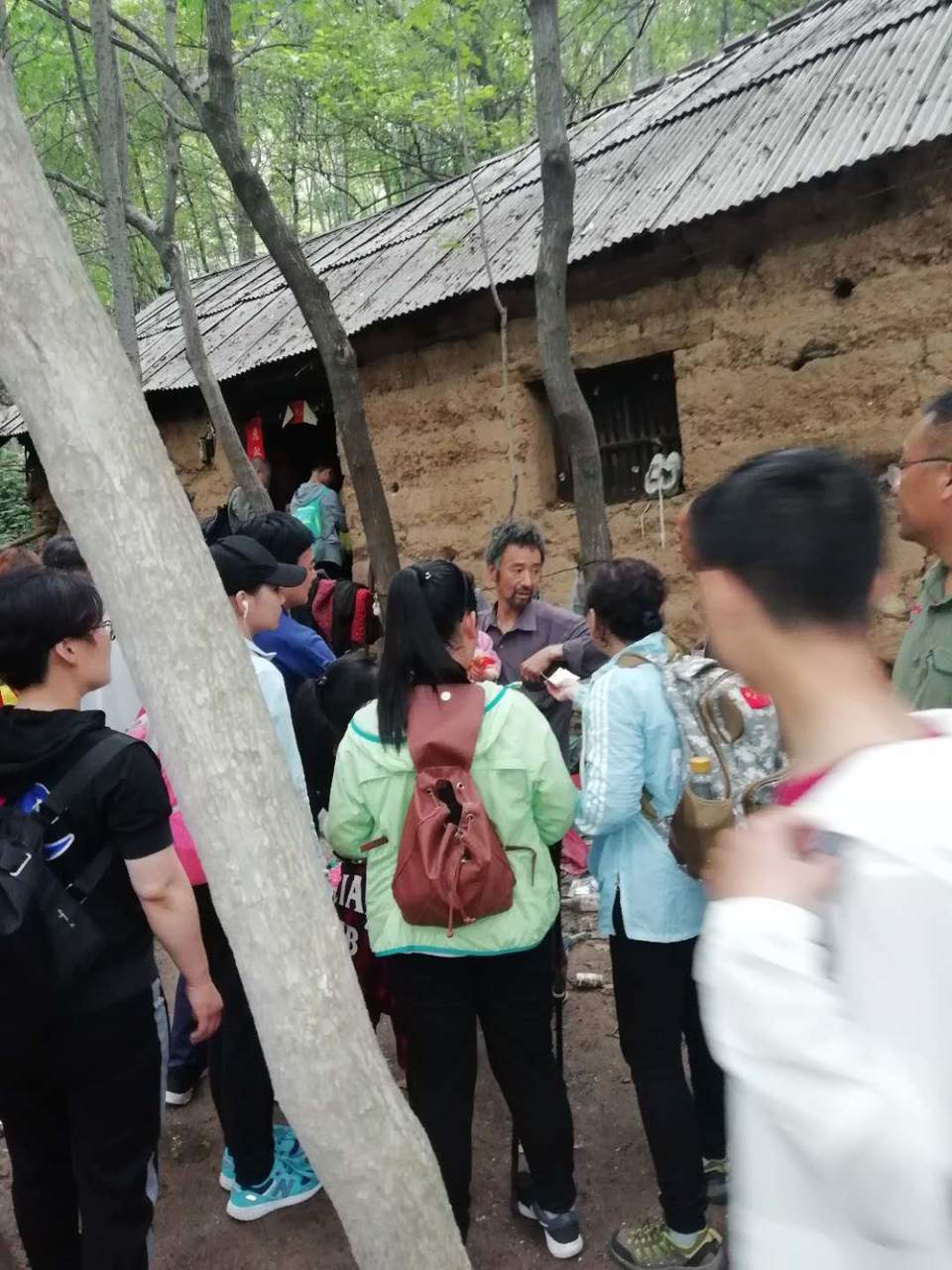 IkkuIhCg8Pn2-_KJR39ZbZUcKhPaA2X_BhV4Q8MaDAHJg0z0c1RVRFlG2AR9MqFs