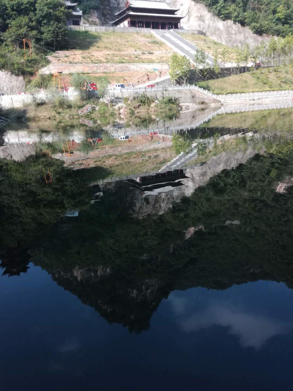 -91qECAT5dC5-o5jMGu-r2VPBY3k5E4A0_0BP2UNOFRl_0dIvrUMYXaLmg5oviFt