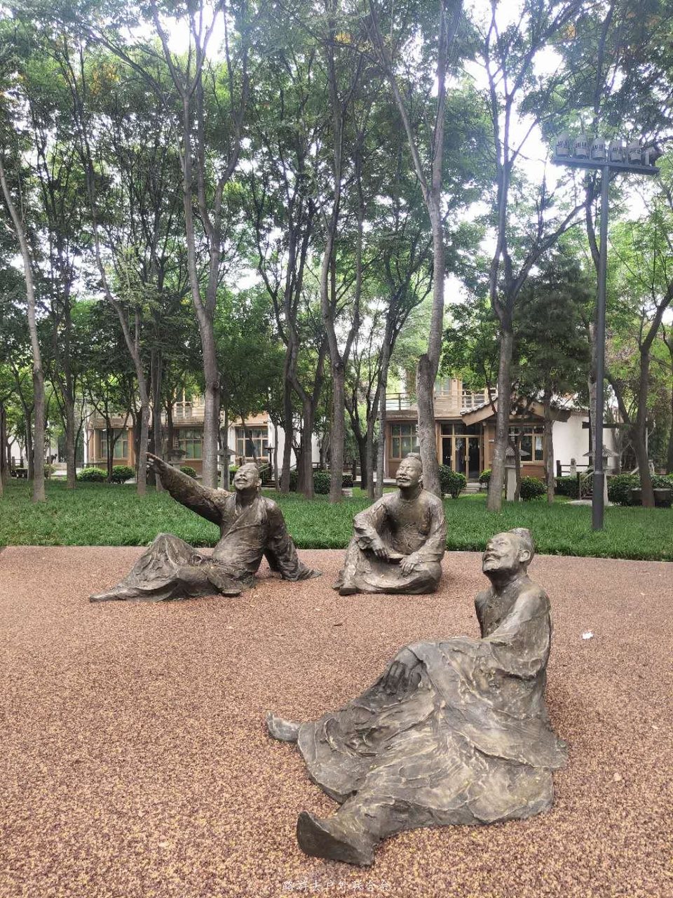 -E-9qCJY-FbibPltfKhDvwU5tkQX_lxT8cLyFUy_TEbwlCvQ-jwlzVC3p8bjuhW8