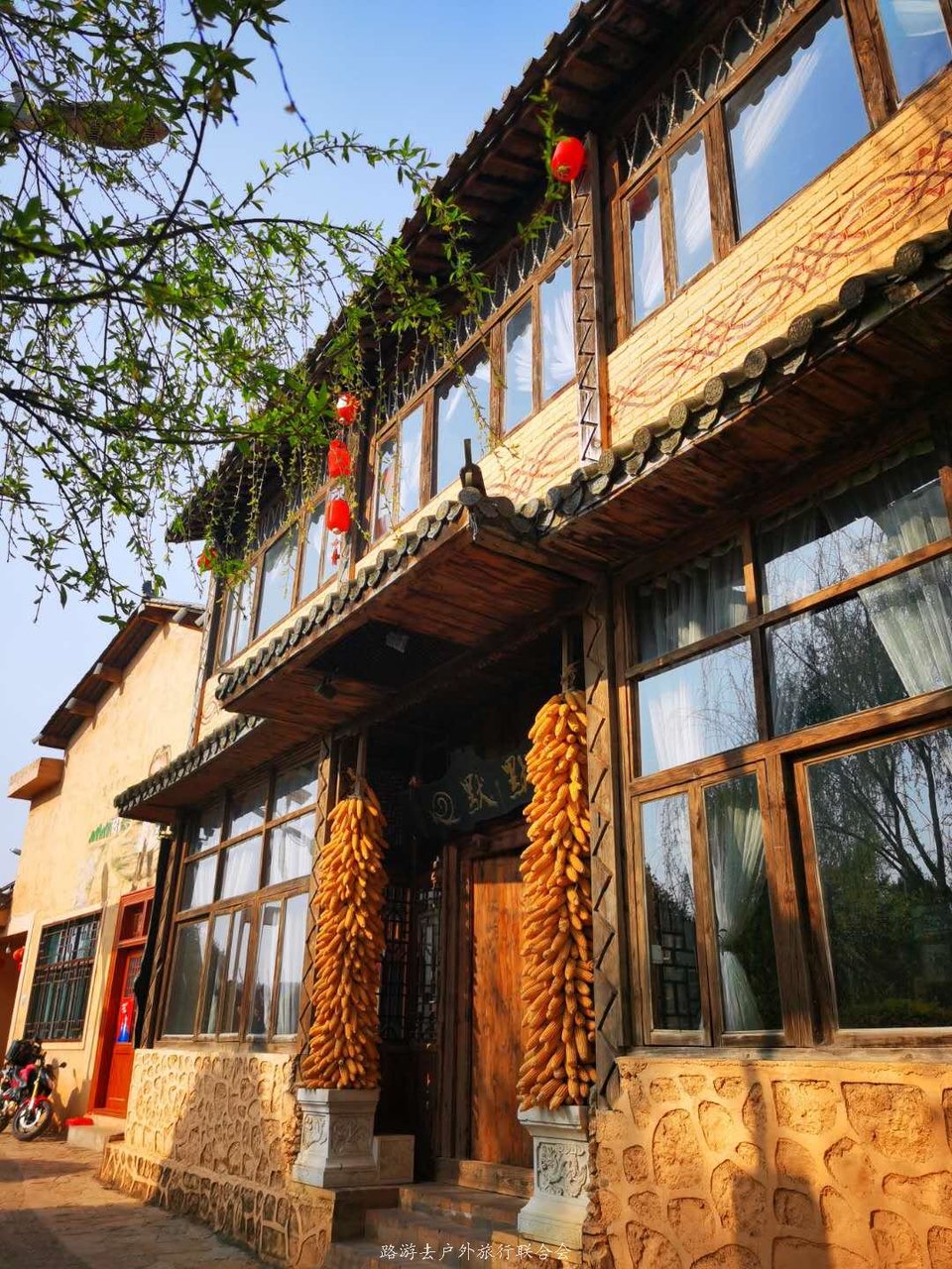 t_UW2adZZkl8ZepU_lxDJjWIlXrJsko-gxrlKo3gJTD8A1XmIhAXW2kMiq3YqDtg