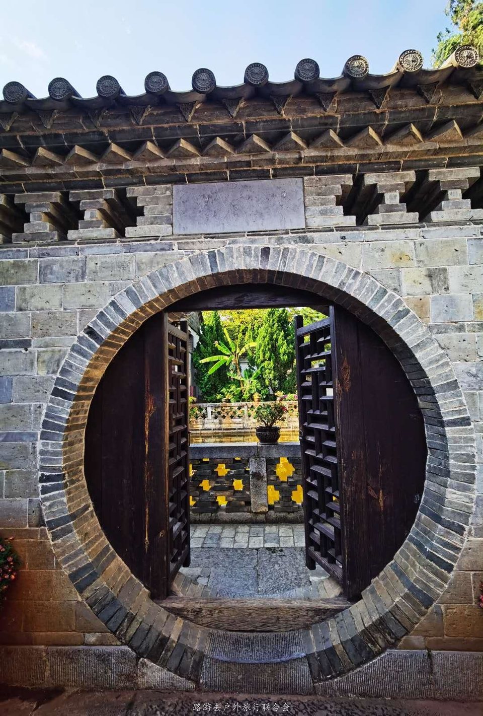 aH-cWj8NwQJCKTdJRR3GgGaIQCMSYm-yZTfMeK5s5VOI0ryJ7kxZKebBaXrzYRBq