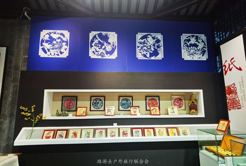 Ke9-HLID8NfAGIoBsR33Sda_-wuF1Obcv8yZKuUneHavYjOZeM37z-3k-eyQ0b-1