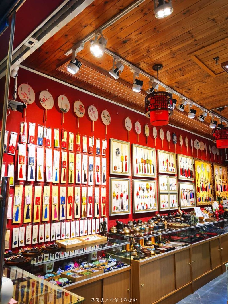 YnqYIar_LE3oZ9YndXKBq_kdFoFMzusmSh4HCkZJV_t1wcd9WtBH2aCDBQvnNHn1