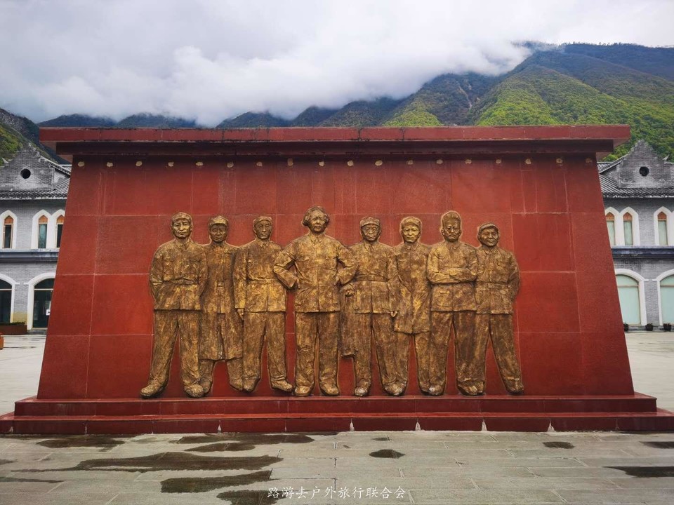 Ra29oq9VkKXDIEVHkdt_b_q8zytUyj0LB7HY97_ZcbX0_eb7CMZzuXvD-II0QVVm