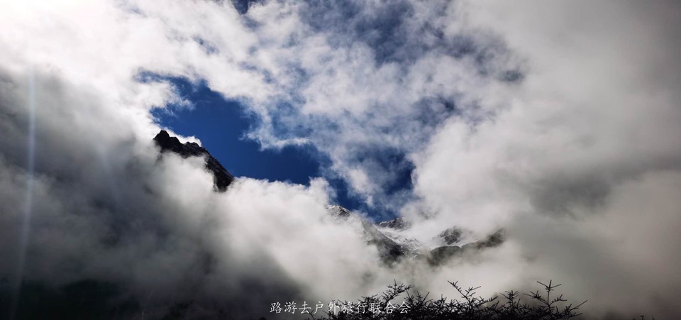 -7f2j2ncgR_Sxt9-WPeSNDolrrCReAiL8MfTqghDMct60utui_FhlTzF8nt2dOUv