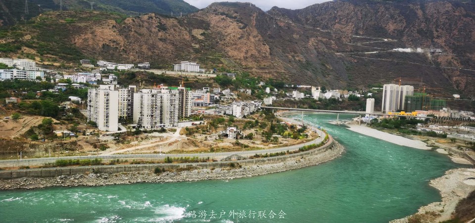 E4ZUdz_EcxTg0xsPqQyOZYU-XKp-Cv4zbZSHiGAujsTj9uSVzK379Hohw6luAiiv