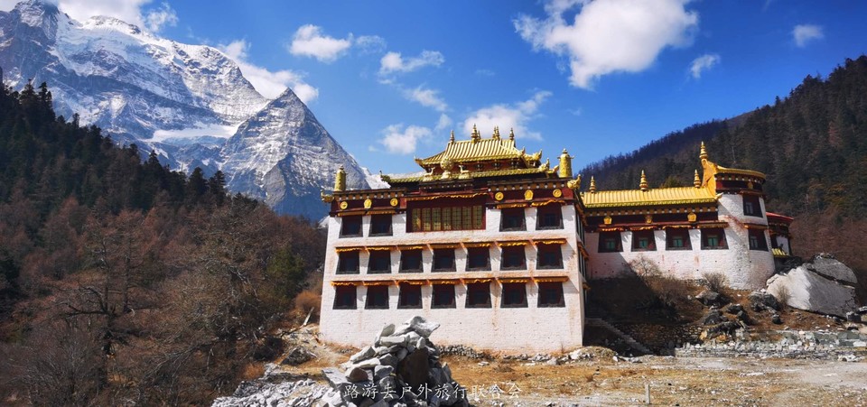 4JmaR3UU7x1agTkqLjXoB4Umk2HiQbvDOnQvQhkOfT1V7eQZGqeZrrP2xdZXW2Es